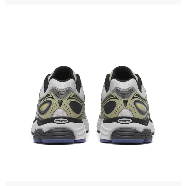 Кросівки унісекс Saucony Progrid Omni 9 White/Beige S70907-2 42