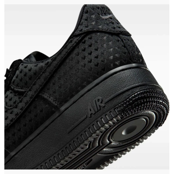Кросівки жіночі Nike Air Force 1 07 S E ValentineS Day WomenS Shoes Black IQ9965-001 38