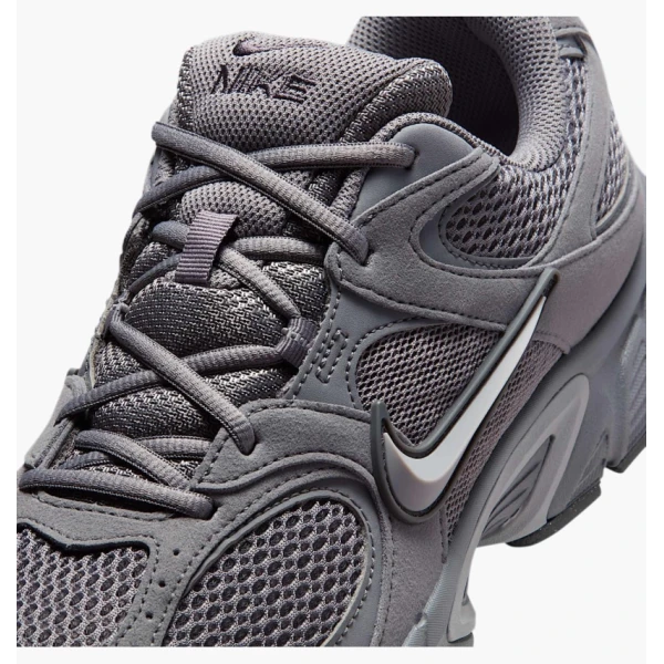 Кросівки чоловічі Nike V5 Rnr Suede Grey II6292-006 