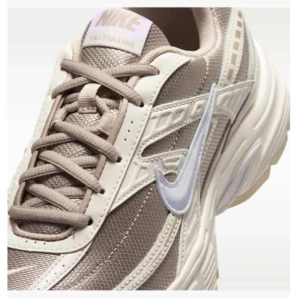 Кросівки жіночі Nike Initiator Beige 394053-105 38