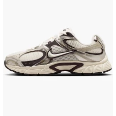 Кросівки чоловічі Nike V5 Rnr Beige HJ5228-011 42.5