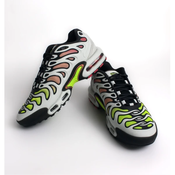 Кросівки чоловічі Nike Air Max Plus Drift White FD4290-009 43