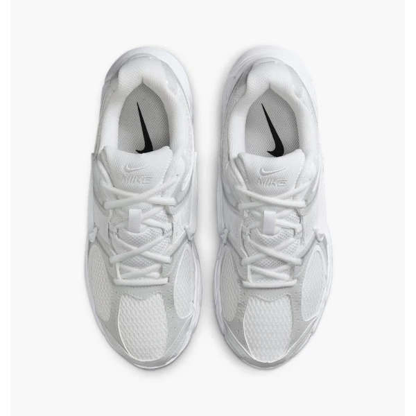Кросівки жіночі Nike V5 Rnr WomenS Shoes White HQ7901-101 36
