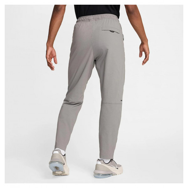 Штани чоловічі Nike Tech Woven Grey (HM8241-014) Штани чоловічі Nike Tech Woven Grey (HM8241-014)