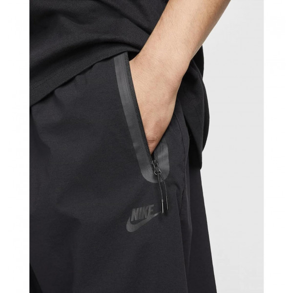 Брюки чоловічі Nike Tech Black (HM7158-010)