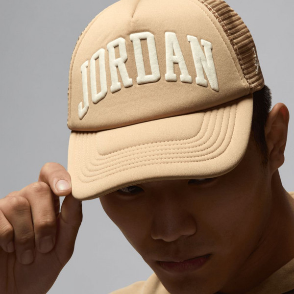 Бейсболка чоловіча Jordan Trucker Hat 9A0940-J34