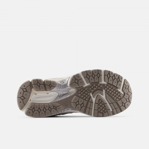 Кросівки New Balance 2002 GC2002RT