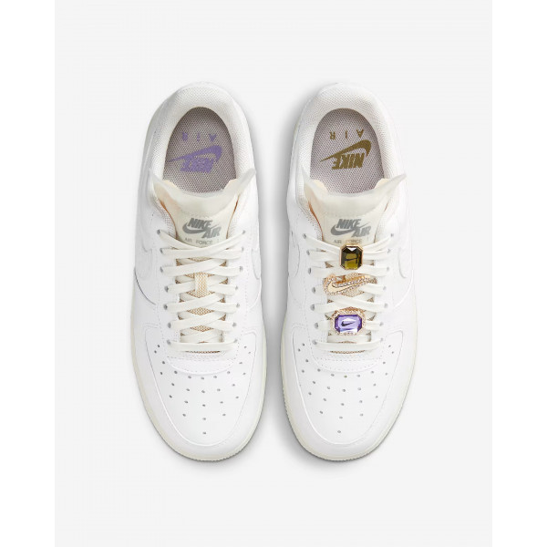 Кросівки жіночі Nike WMNS AIR FORCE 1 LO PRM DN5463-100