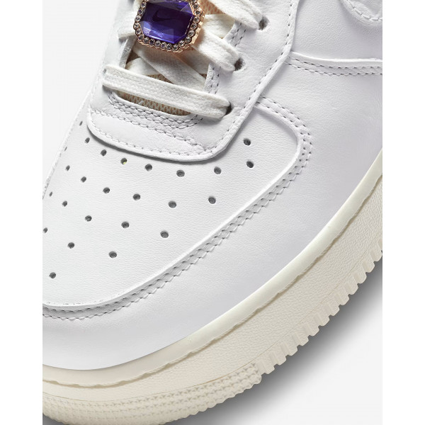 Кросівки жіночі Nike WMNS AIR FORCE 1 LO PRM DN5463-100