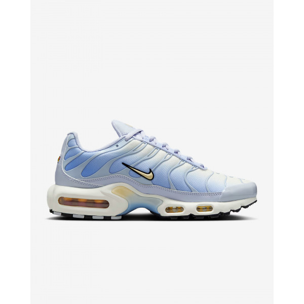 Кросівки жіночі Nike W AIR MAX PLUS DZ3670-004