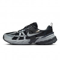Кросівки жіночі Nike V2K Run Black/Metallic