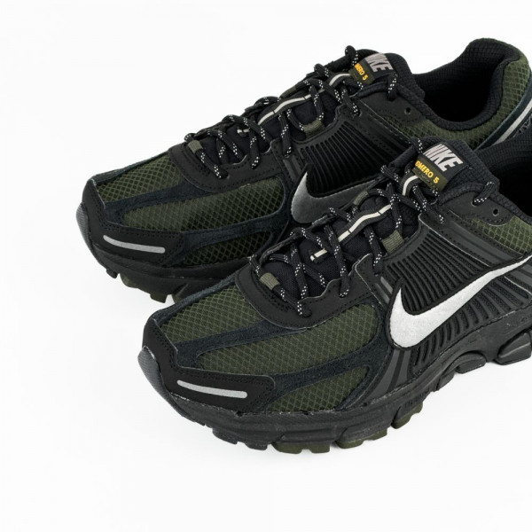 Кросівки чоловічі Nike Zoom Vomero 5 (HV2527-001)