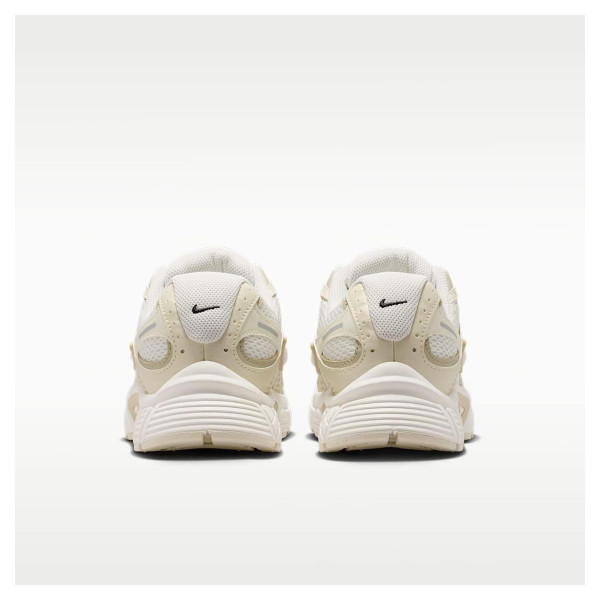 Кросівки жінки Nike V5 Rnr Se Beige (IO0464-101)