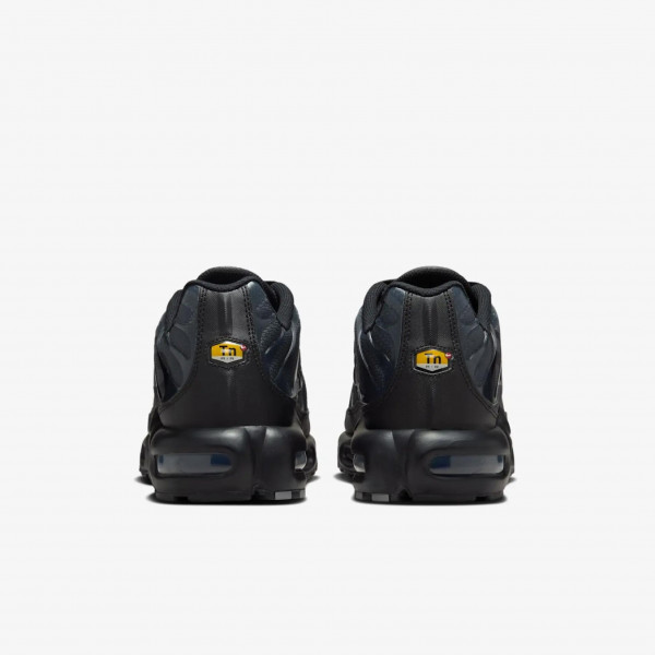 Кросівки чоловічі Nike Air Max Plus Prm (IB2253-001)
