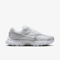 Кросівки  жіночі Nike V5 Rnr White Black Metallic Silver (HQ7901-101)