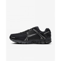 Кросівки Nike Zoom Vomero 5 (HF1553-001)