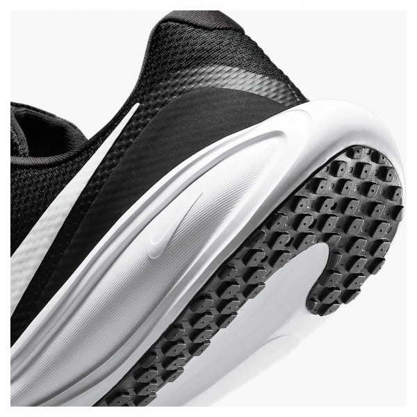 Кросівки чоловічі Nike Revolution 8 (HJ9198-003)