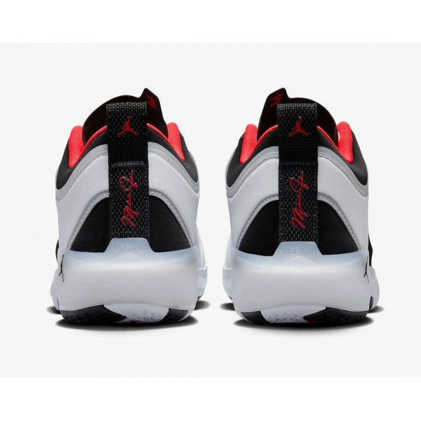 Кросівки чоловічі Nike Air Jordan 37 Low Sneakers (DQ4122-100)