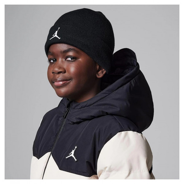 Шапка Jordan Essentials Black (9A0836-023)
