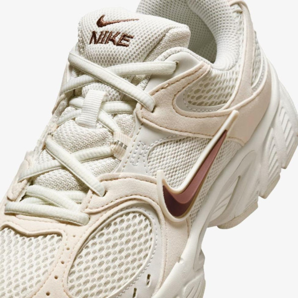 Кросівки жіночі Nike W V5 Rnr S (IQ7577-121)