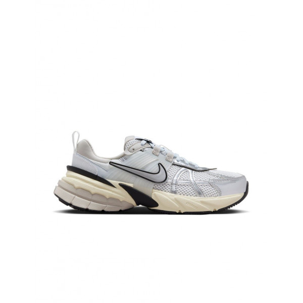 Кросівки жіночі Nike Wmns V2k Run (FD0736-100)