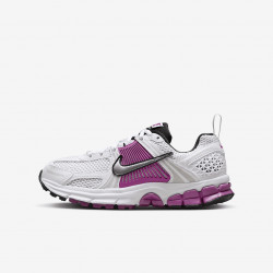 Кросівки жіночі Nike Zoom Vomero 5 Gs (HF6998-102)