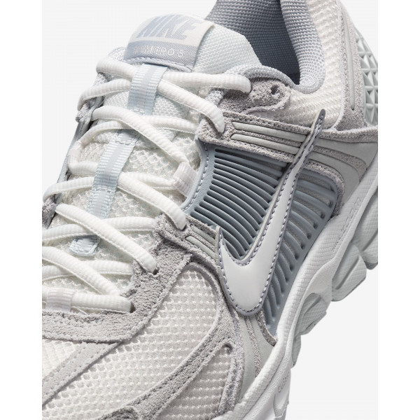 Кросівки жіночі Nike Zoom Vomero 5 (HQ0458-001)