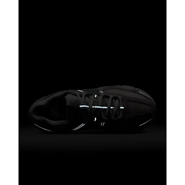 Кросівки жіночі Nike Zoom Vomero 5 (HQ0458-001)
