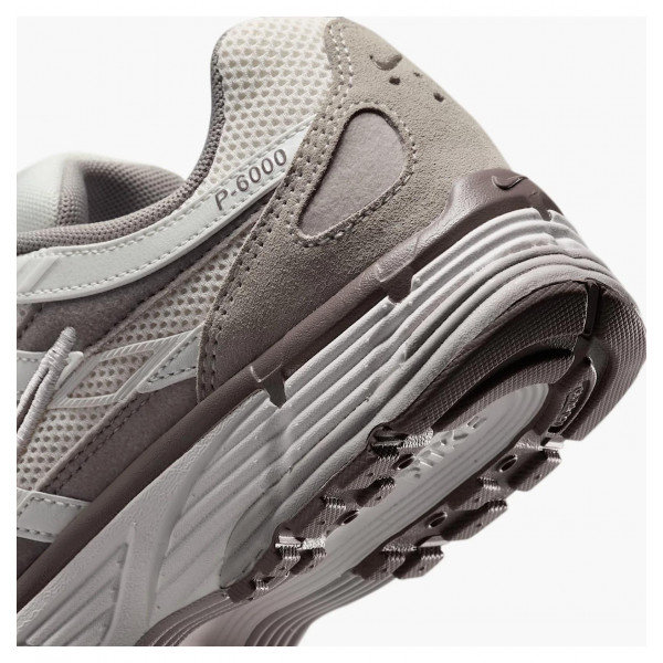 Кросівки жіночі Nike W P-6000 (HV6353-001)