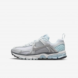 Кросівки жіночі Nike Zoom Vomero 5 Gs (HQ3255-043)