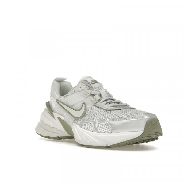 Кросівки жіночі Nike V2k Run (FD0736-006)