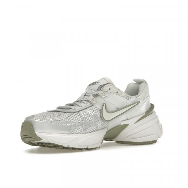Кросівки жіночі Nike V2k Run (FD0736-006)