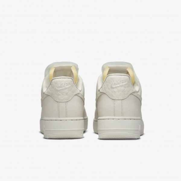 Кросівки жіночі Nike Air Force 1 Lo Prm (DN5463-001)