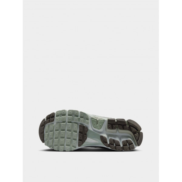 Кросівки жіночі Nike Zoom Vomero 5 (FJ2028-103)