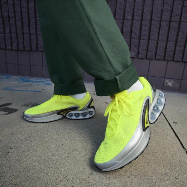Кросівки чоловічі Nike Air Max Dn Volt DV3337-700