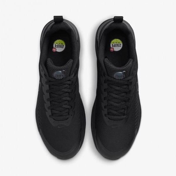 Кросівки чоловічі Nike AIR MAX NUAXIS FD4329-004
