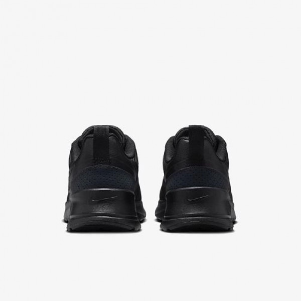 Кросівки чоловічі Nike AIR MAX NUAXIS FD4329-004