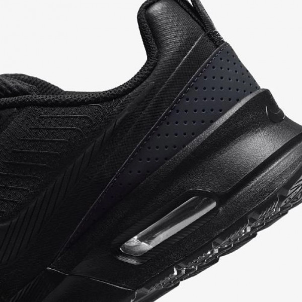 Кросівки чоловічі Nike AIR MAX NUAXIS FD4329-004