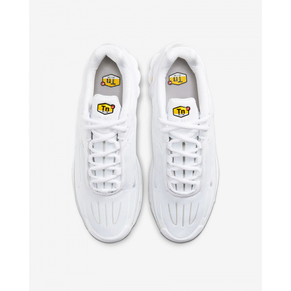 Кросівки чоловічі Nike AIR MAX PLUS III CW1417-100