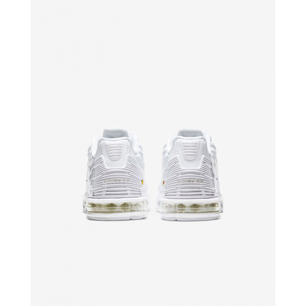 Кросівки чоловічі Nike AIR MAX PLUS III CW1417-100