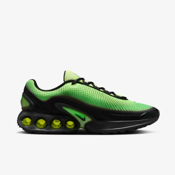 Кросівки чоловічі Nike AIR MAX DN AMD HV3521-700