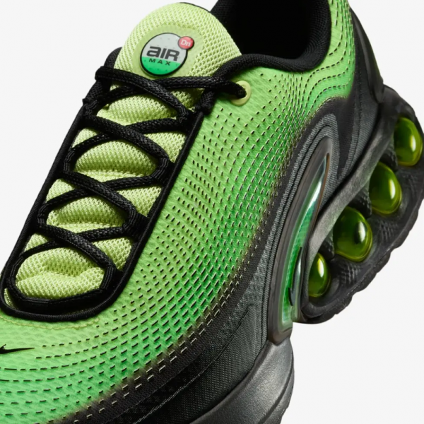 Кросівки чоловічі Nike AIR MAX DN AMD HV3521-700