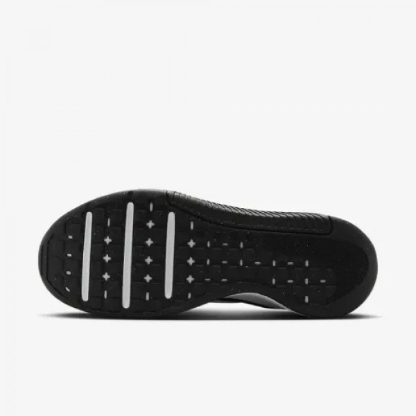 Кросівки чоловічі Nike M MC TRAINER 3 FQ1831-001