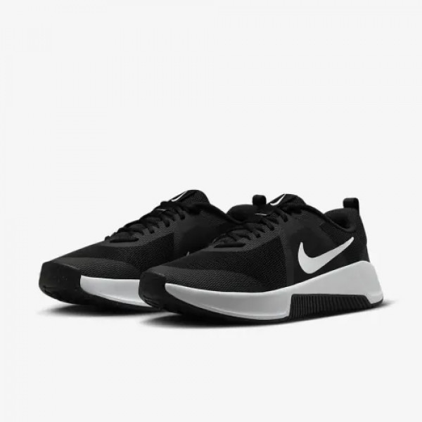 Кросівки чоловічі Nike M MC TRAINER 3 FQ1831-001