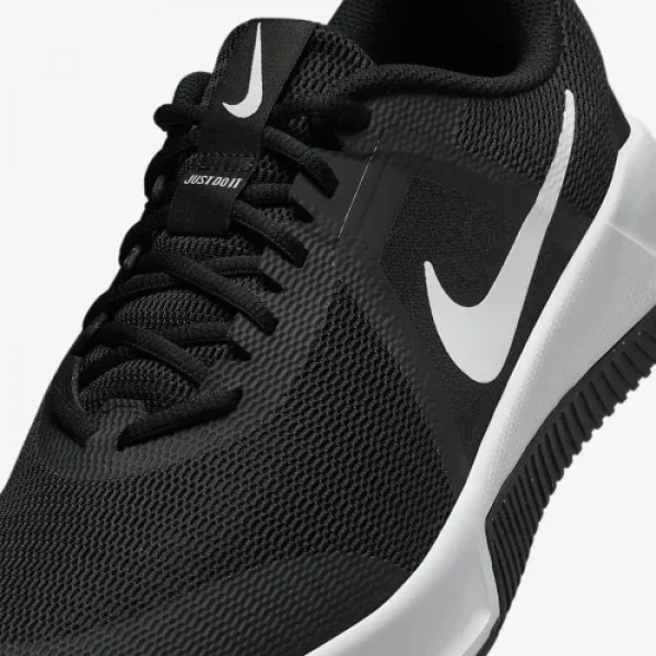 Кросівки чоловічі Nike M MC TRAINER 3 FQ1831-001