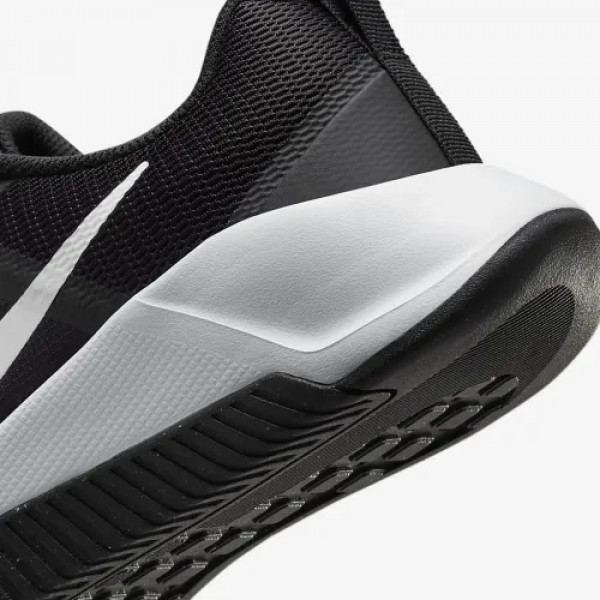 Кросівки чоловічі Nike M MC TRAINER 3 FQ1831-001