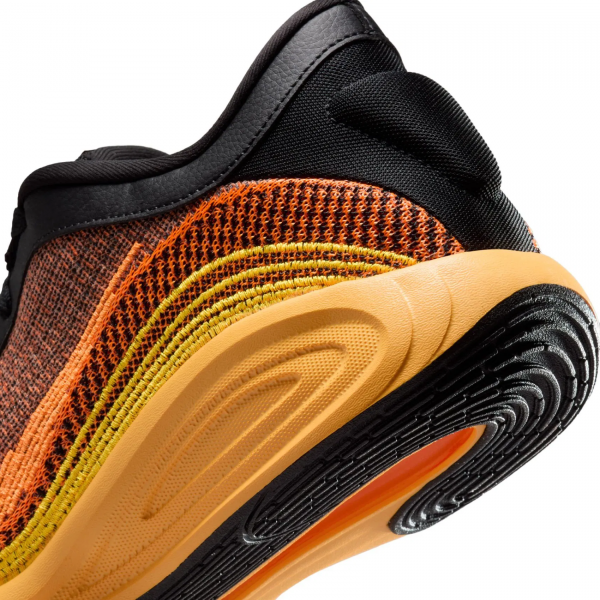 Кросівки чоловічі Nike G.T. HUSTLE ACADEMY FJ7791-005
