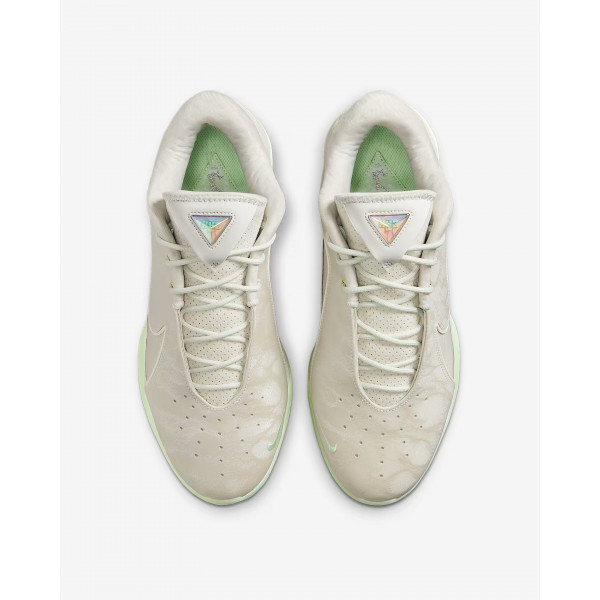 Кросівки чоловічі Nike LEBRON XXII FZ1094-002