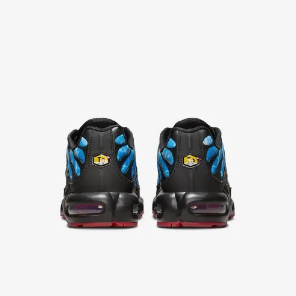 Кросівки чоловічі Nike AIR MAX PLUS HQ3824-001