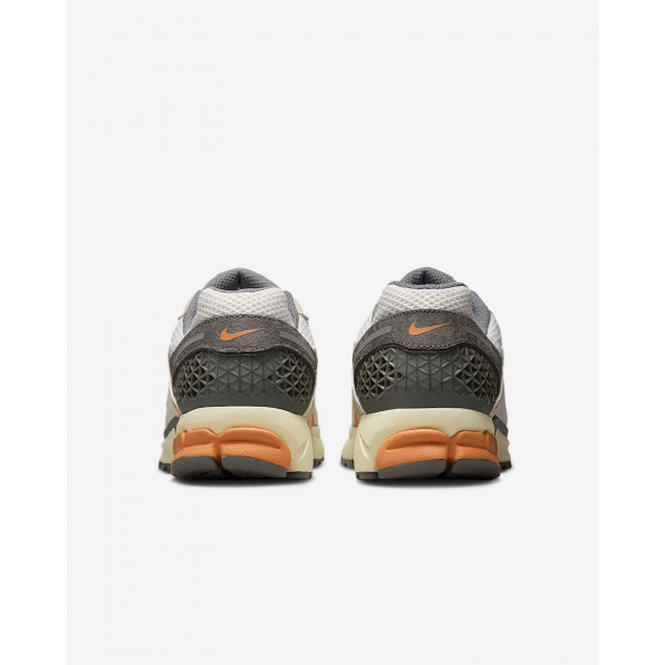 Кросівки чоловічі Nike ZOOM VOMERO 5 IB7469-030